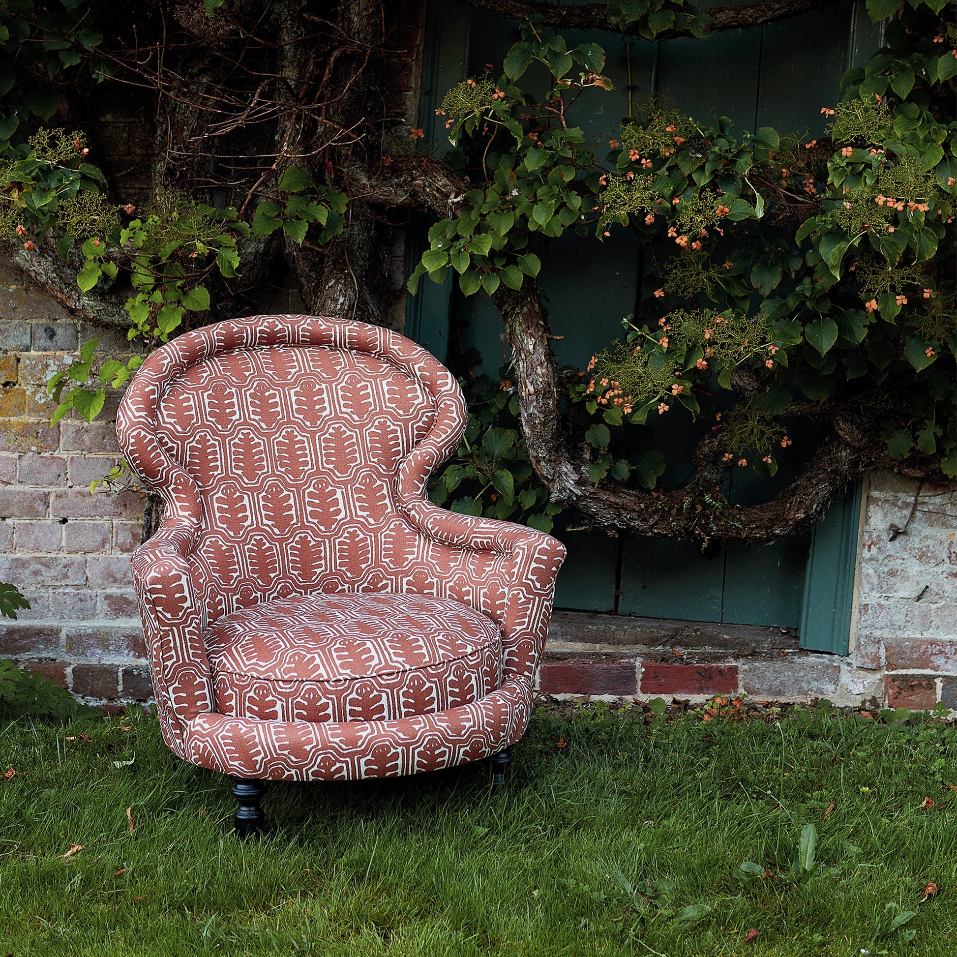 Armchair in Volga's Inuit Dual Use Printed Linen Rust/Natural