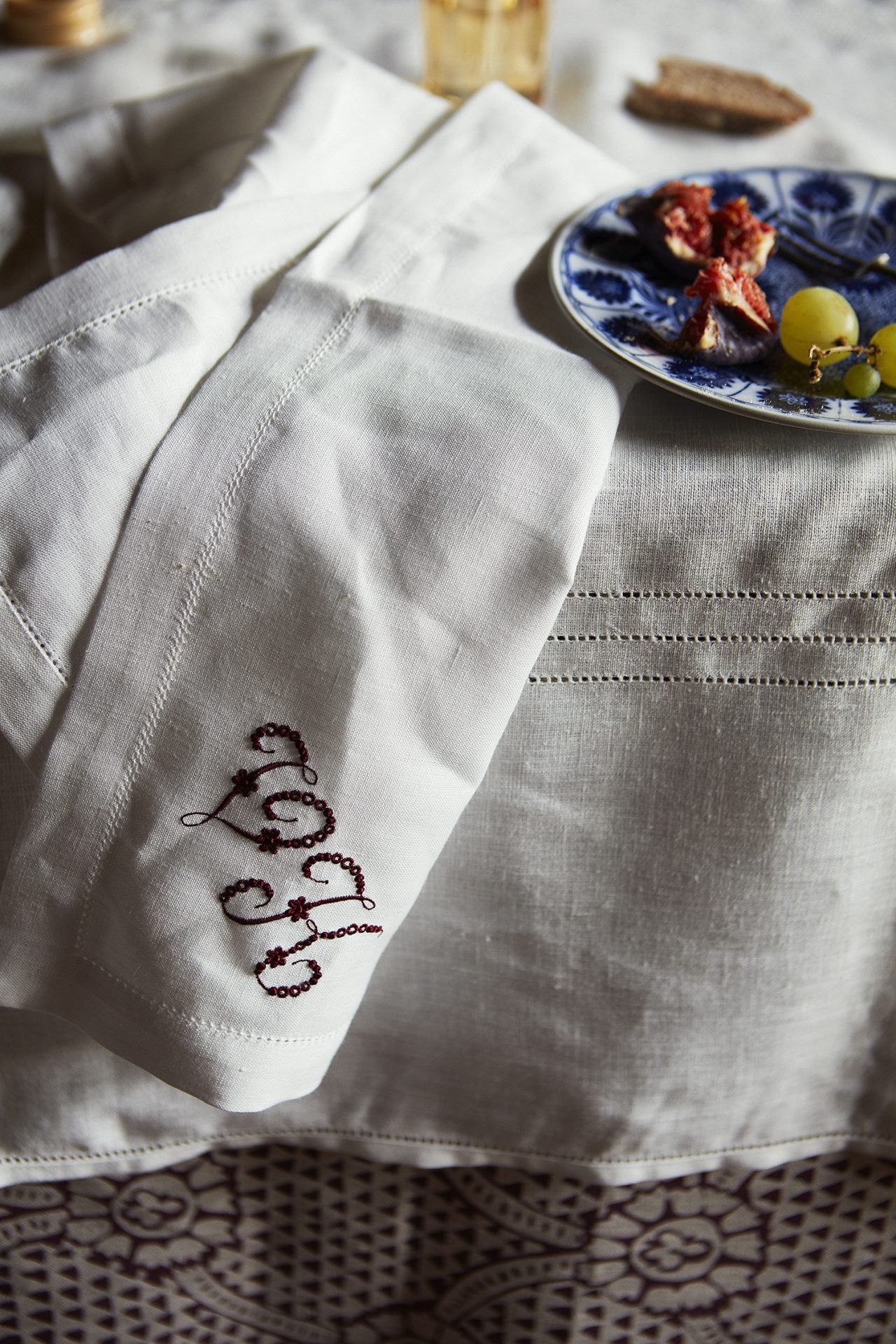 Tablecloth Hemstitch Ivory White - 175cm x 175cm