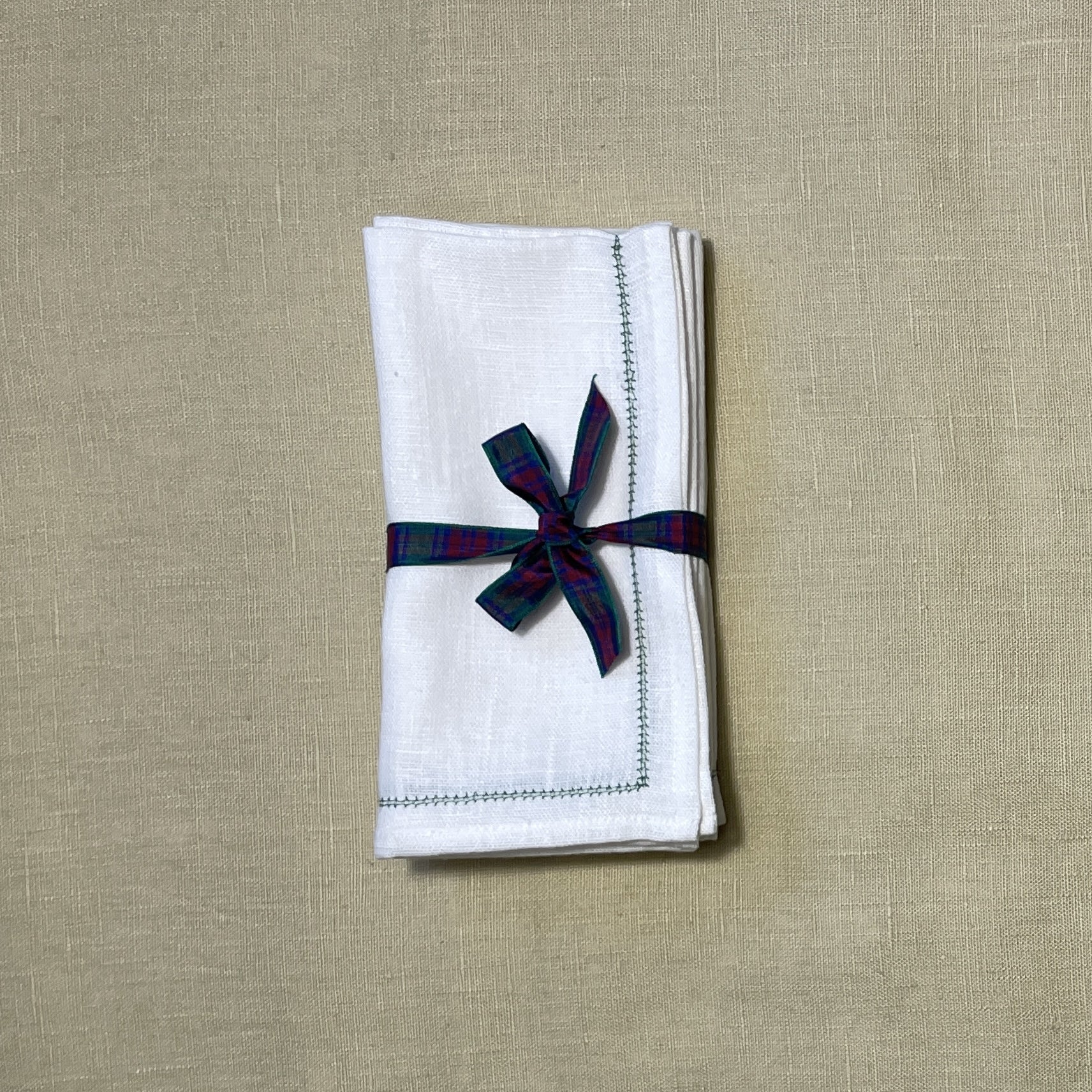 Set of 4 Ivory White Napkins with Constantia Green Hemstitch