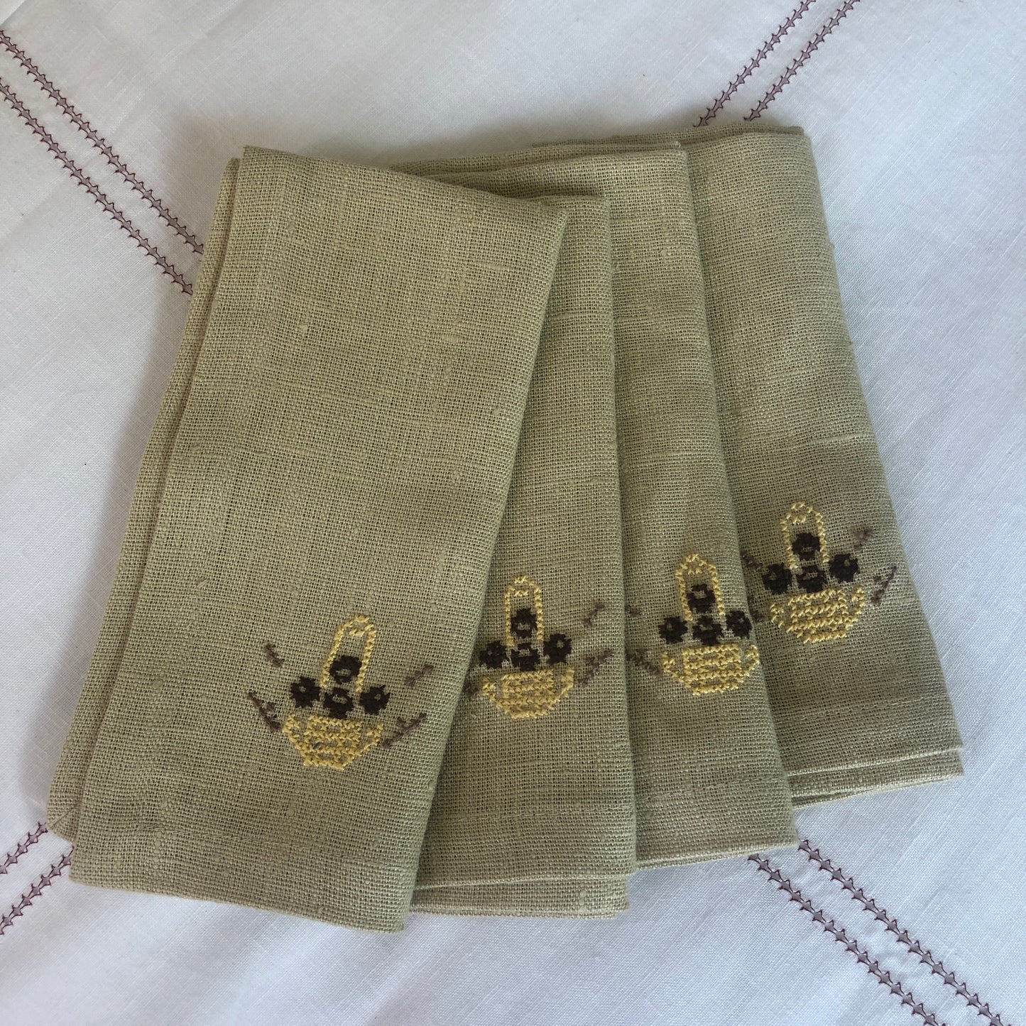 Napkin Pale Gold Napkin With Palestinian Egg Basket Hand Embroidery