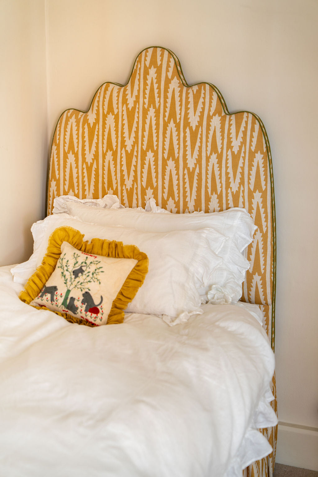 Ruffle Pillowcase Ivory White