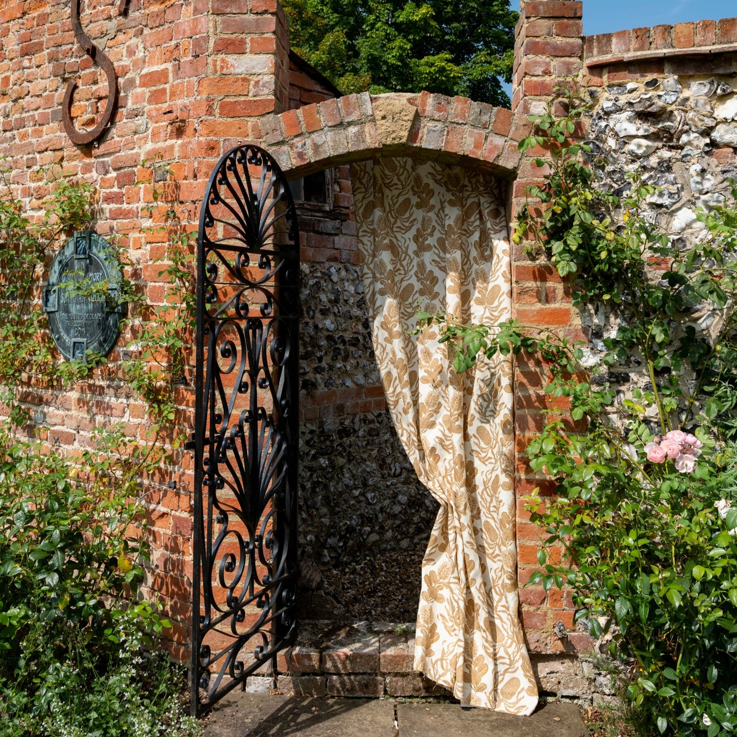 Cape Botanical Dual Use Printed Linen Old Gold/Oyster