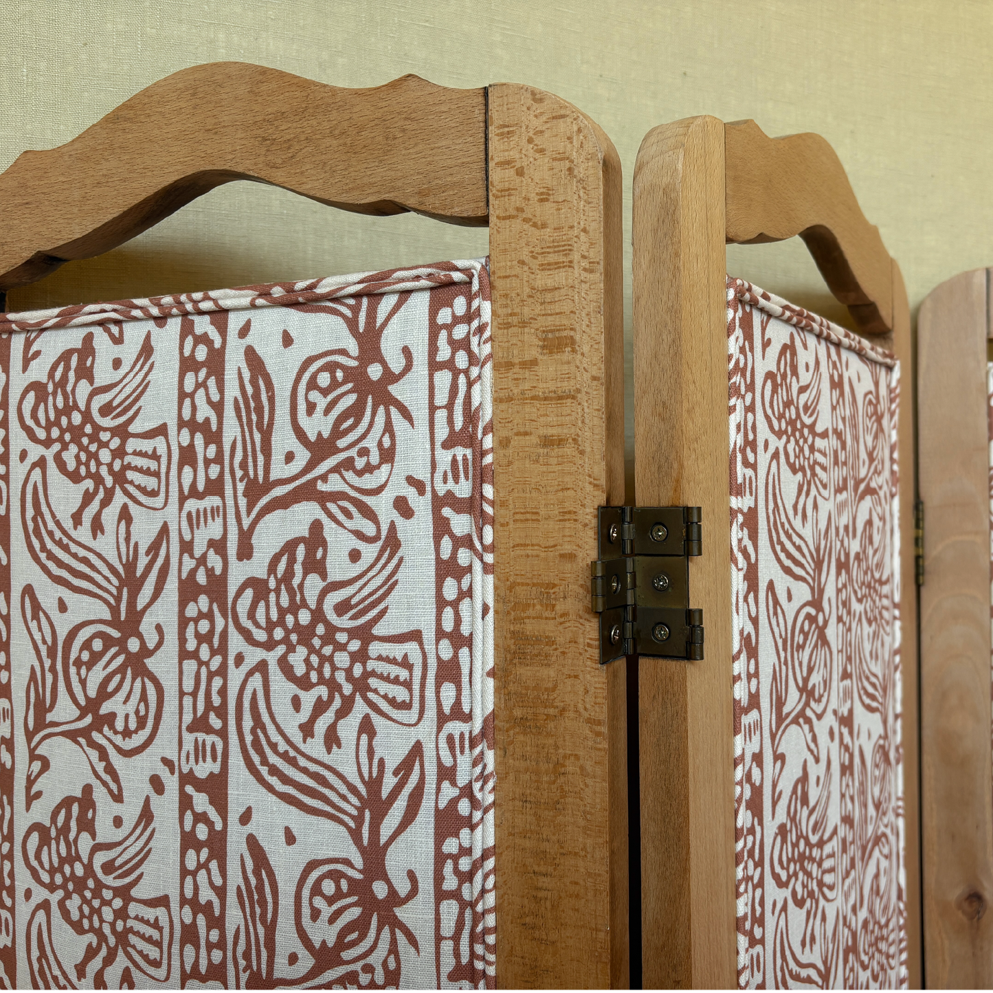 Showroom Ex-Display Folding Screen Upholstered in Finist Dual Use Archive Print in Sirin Terracotta/Oyster