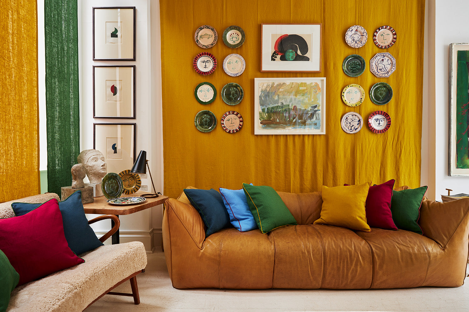 Volga Linen - Coloured Trim Cushions