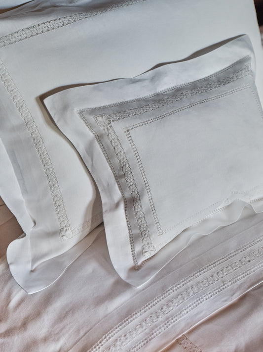 Eugenie Oxford Edge Pillowcase in Pure White with Ajoure