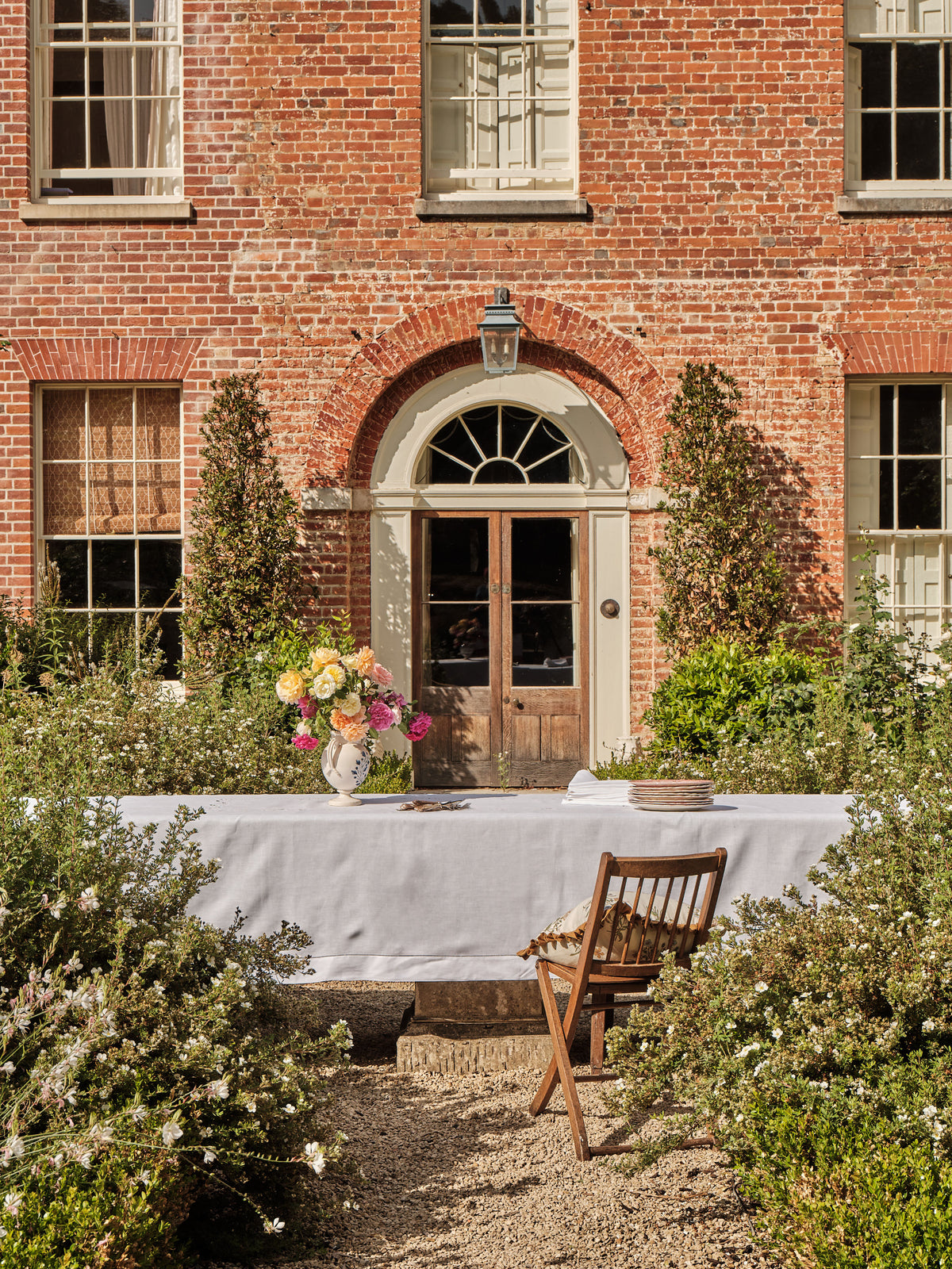 Field Flower Tablecloth in Pure White with Broderie Anglaise