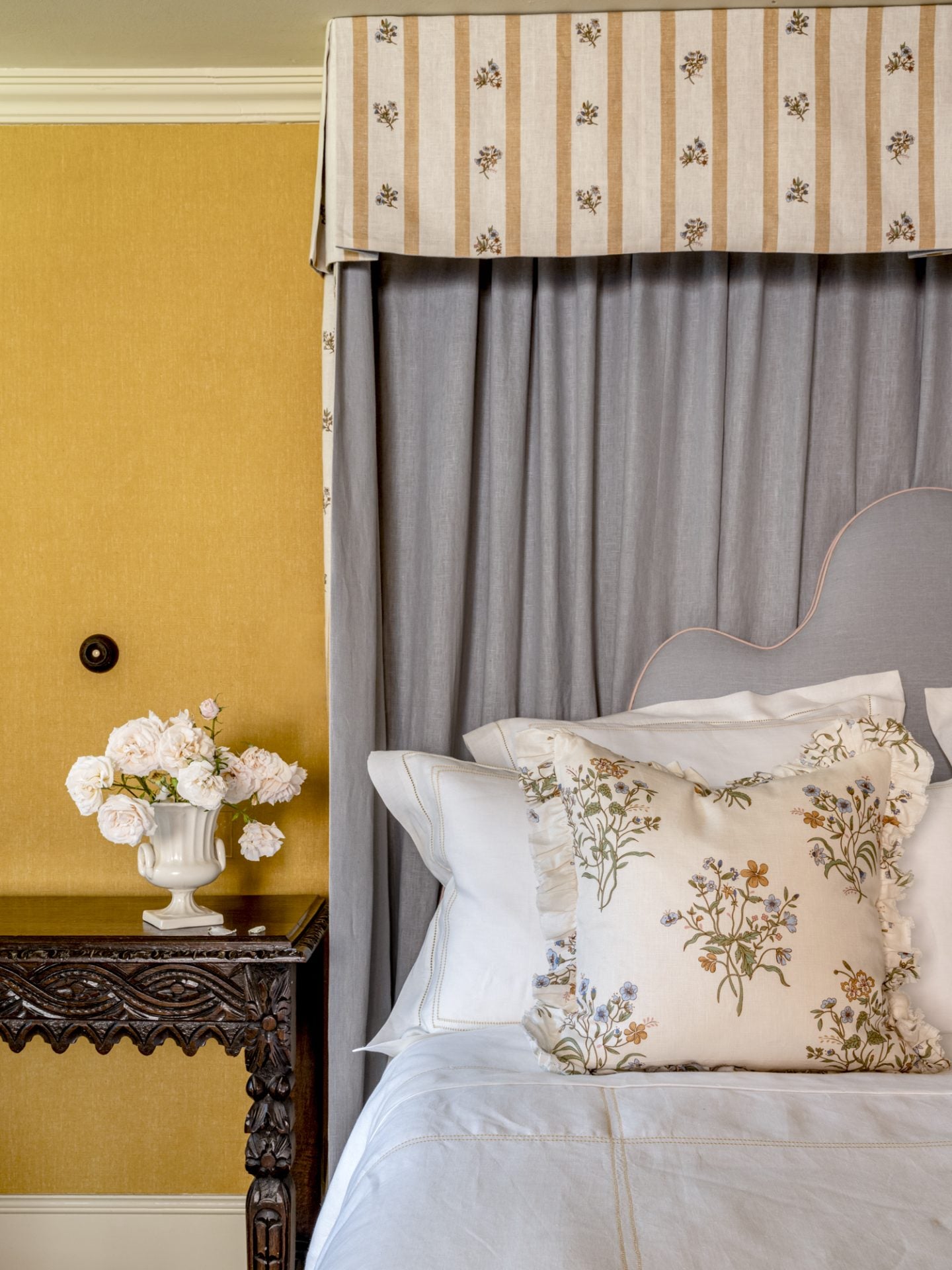 Elizaveta Top Sheet in Ochre Hemstitch