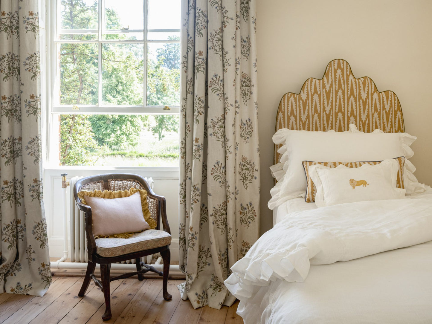 Ruffle Child's Size Duvet Cover and Pillowcase Set