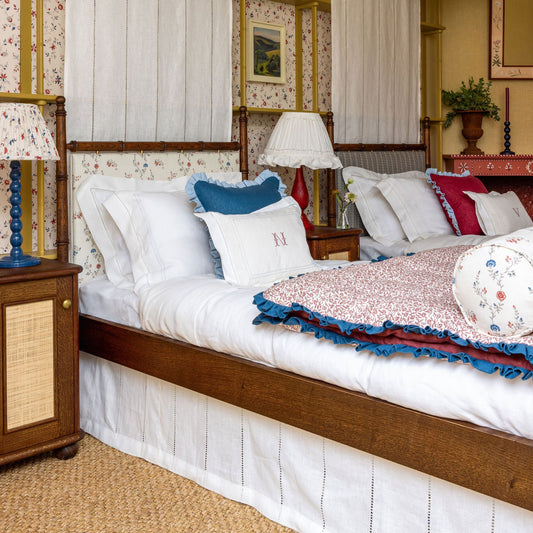 Pimlico Eiderdown Throw with Linen Frill