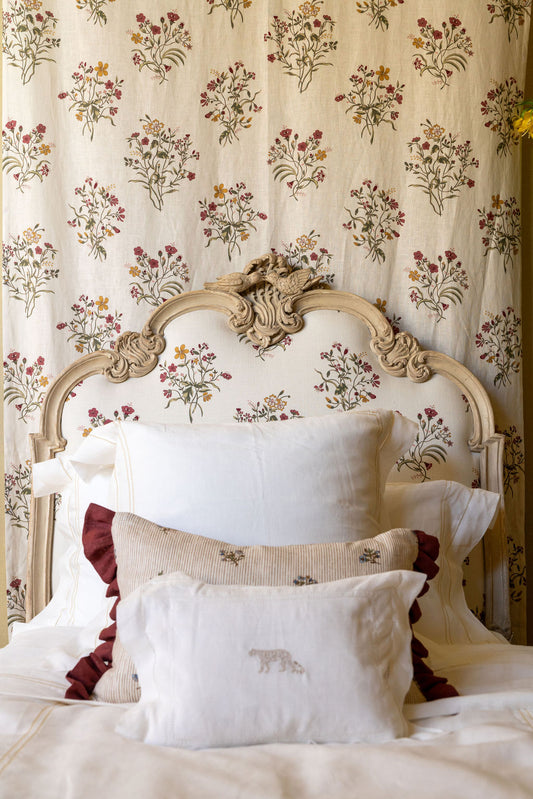 Ex-Display Showroom Curtain in Flax & Field Flowers Linen Scarlet