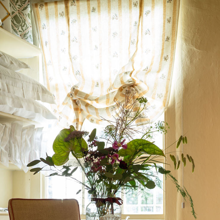 Ex Display Venetian Blind In Flax & Field Posy Stripe