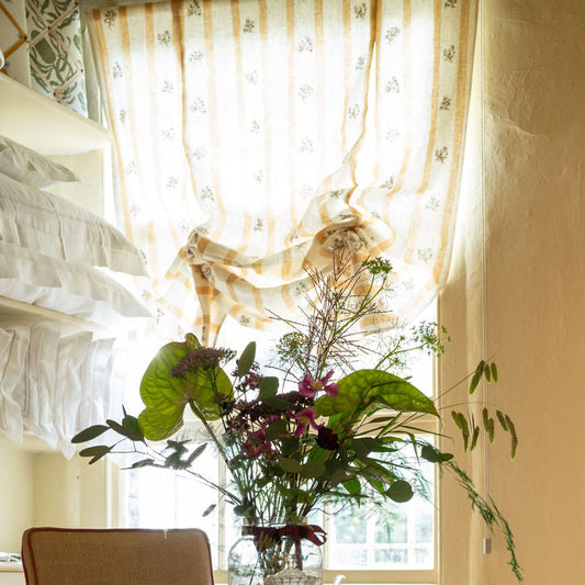 Ex Display Venetian Blind In Flax & Field Posy Stripe