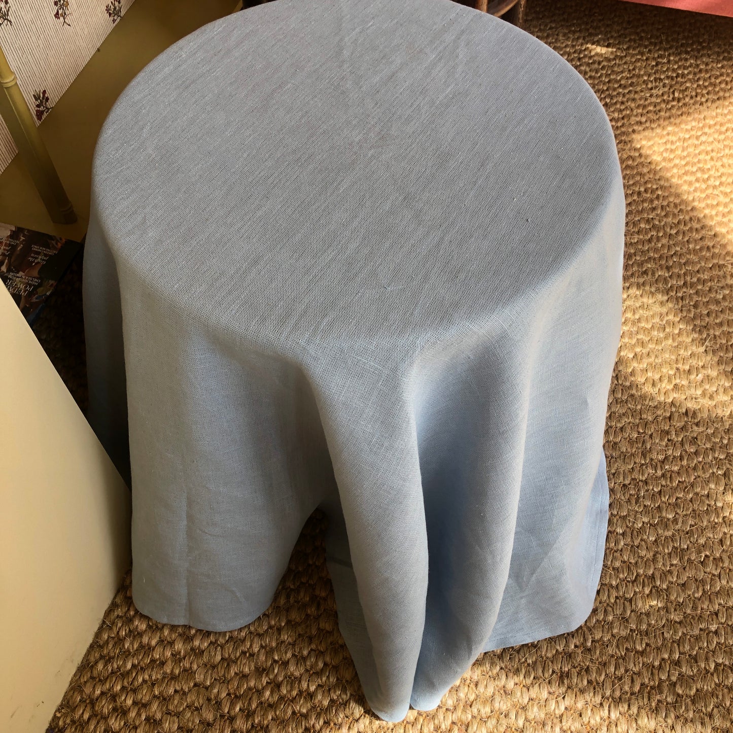 Ex Display Small Porcelain Blue Round Tablecloth