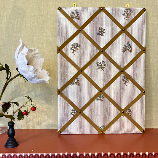Ribboned Bulletin Board in Volga’s Flax & Field Posy Pinstripe Print with Old Gold Trim