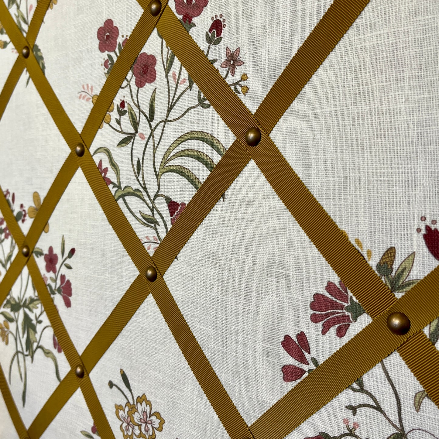 Ribboned Bulletin Board in Volga’s Flax & Field Flower Scarlet Print with Old Gold Trim
