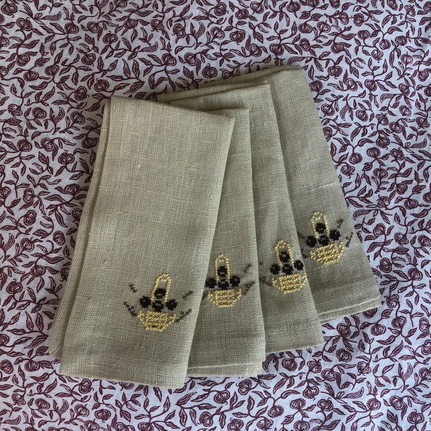 Napkin Pale Gold Napkin With Palestinian Egg Basket Hand Embroidery