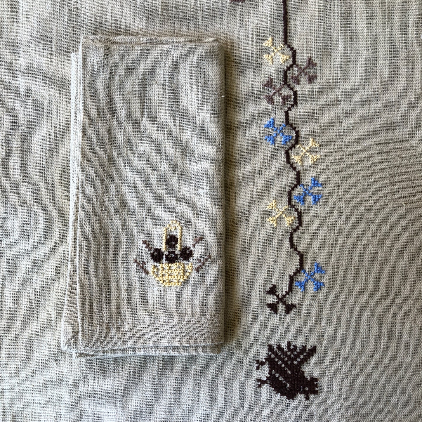 Napkin Pale Gold Napkin With Palestinian Egg Basket Hand Embroidery