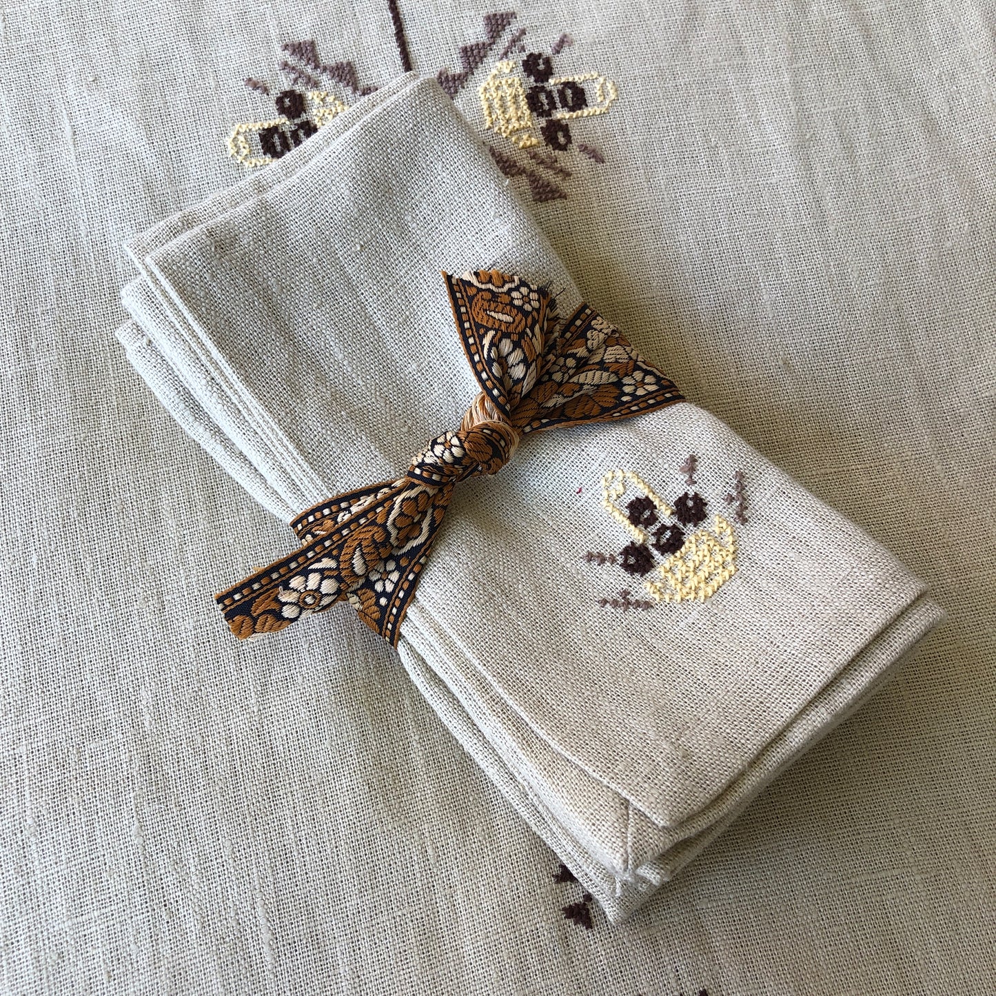 Napkin Pale Gold Napkin With Palestinian Egg Basket Hand Embroidery