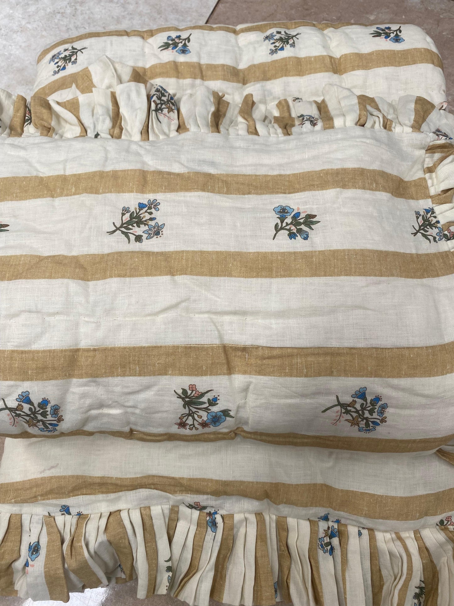 Sample Eiderdown Flax & Field Flower Posy Stripe Ochre