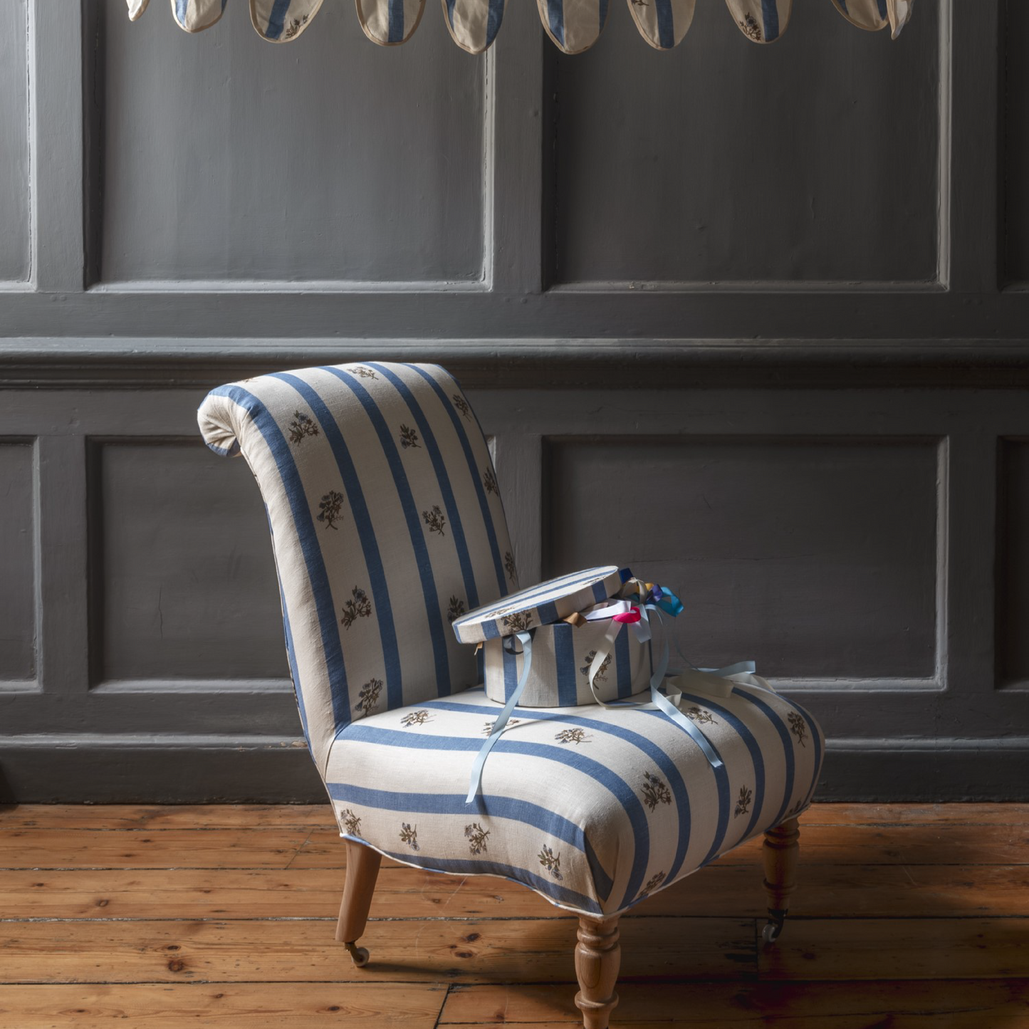 Flax & Field Posy Stripe Dual Use Printed Linen Cornflower Blue/Pale Oyster