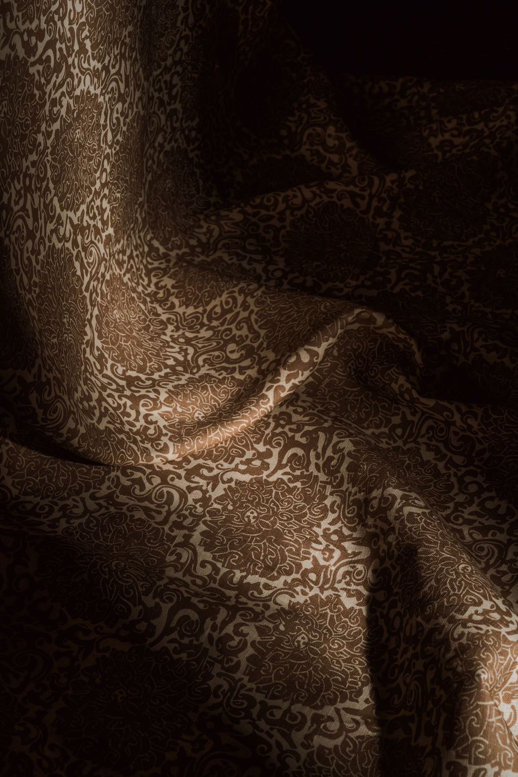 VOLGA X FRITZ PORTER Chrysanthemum Archive Revival Dual Use Printed Linen Caramel/Oyster
