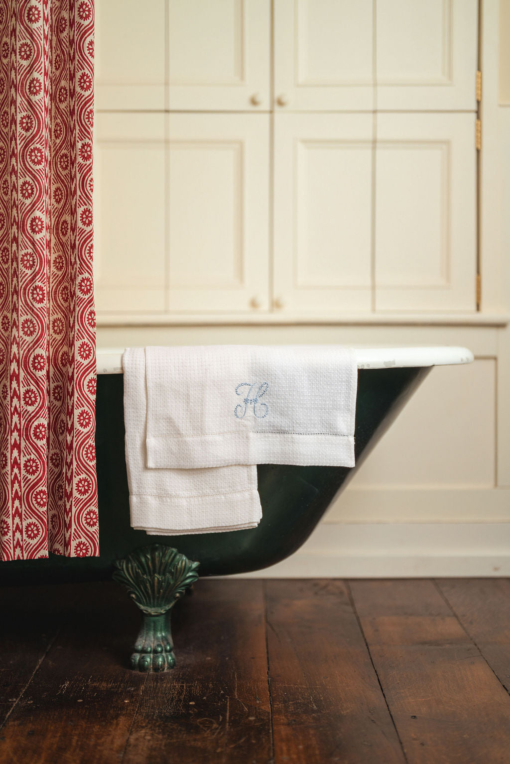 Liège Hand Towel in Ivory White Waffle with White Hemstitch