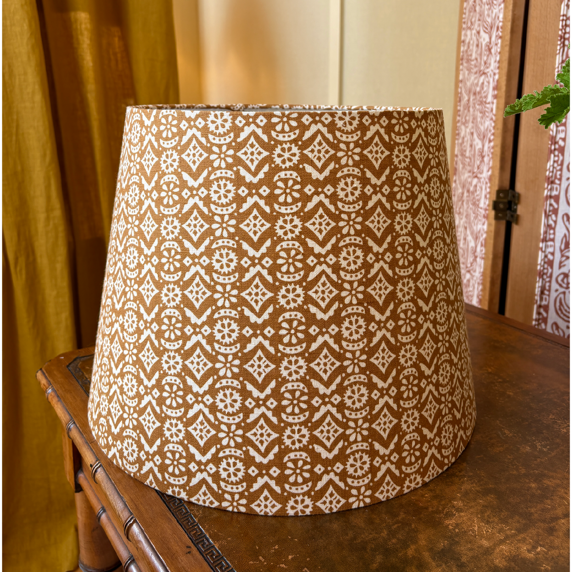 Lampshade in hawelka old gold print linen
