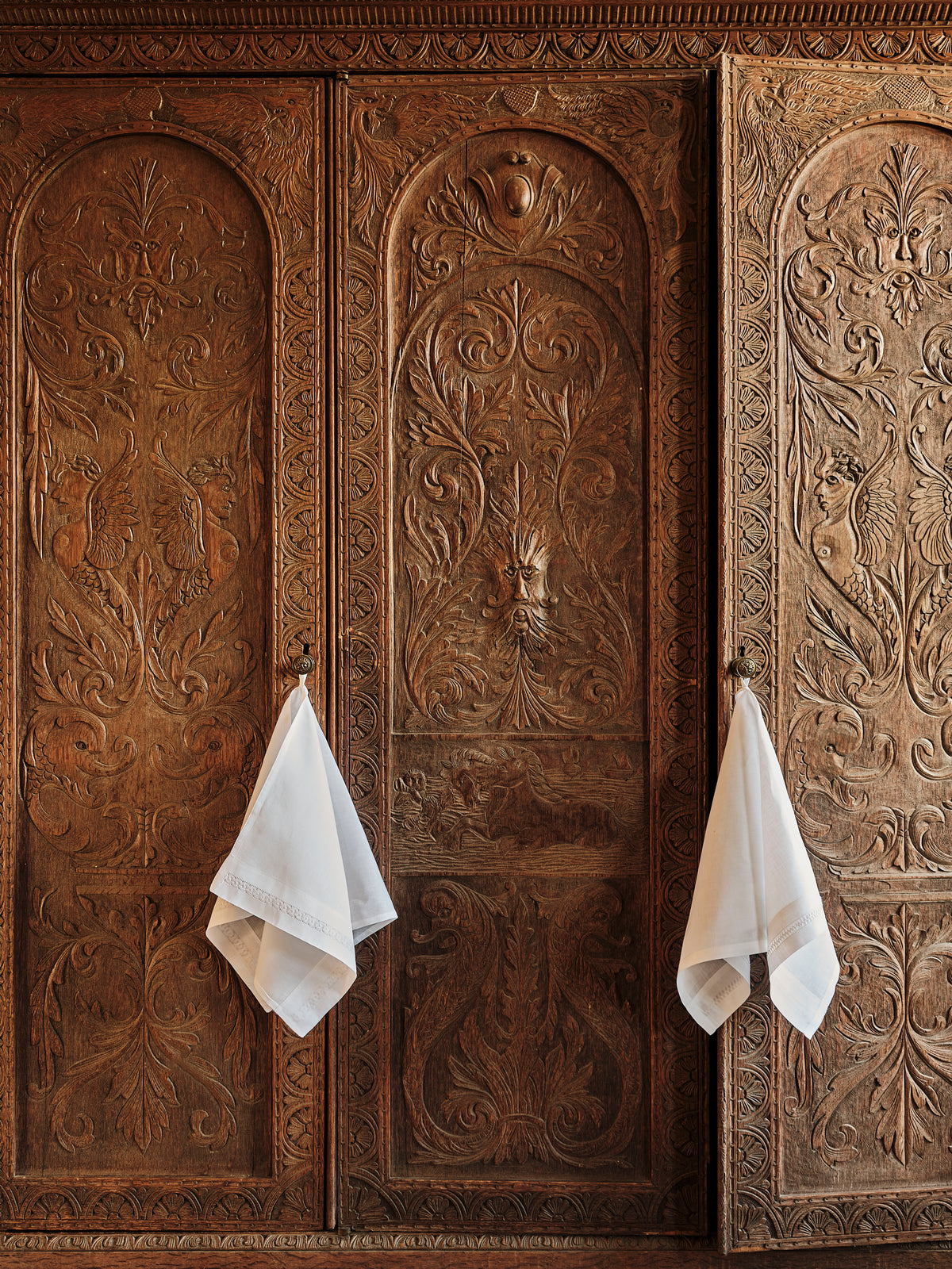Eugenie Hand Towel in Pure White with Ajoure