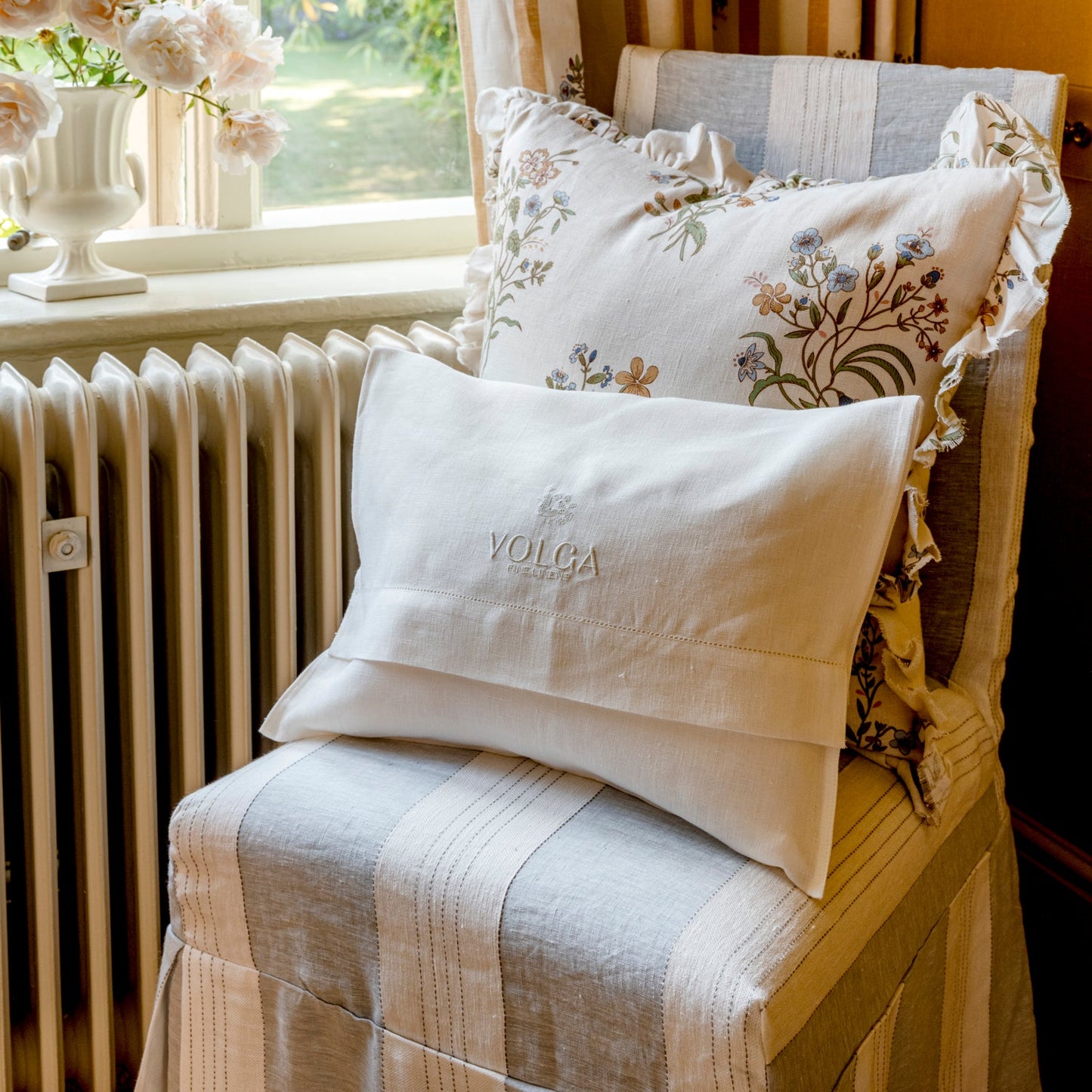 Broad Stripe Linen (Horizontal stripes) Parma Grey/White